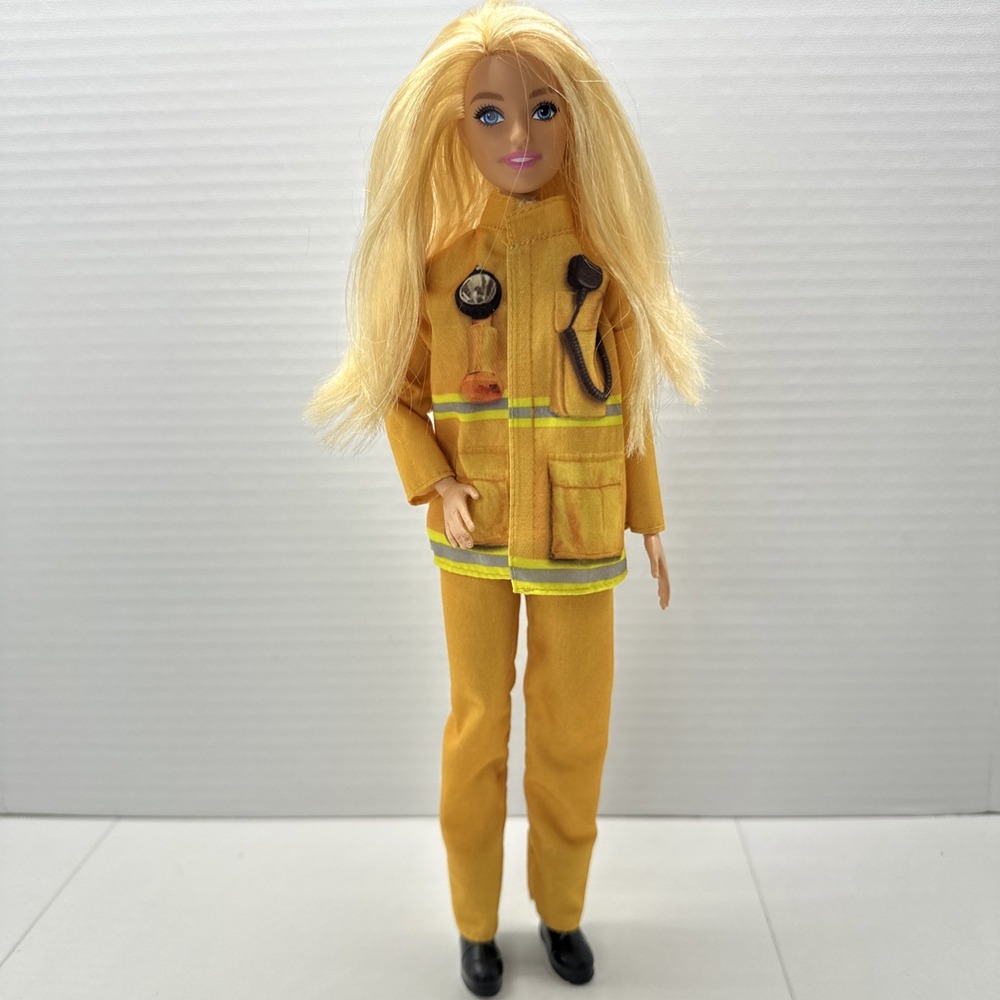 Mattel‎ Barbie Blonde Firefighter Doll GTN 83 Outfit And Boots